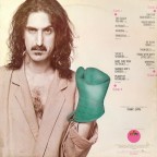 (Detr&aacute;s del LP) Foto por Steve Schapiro 